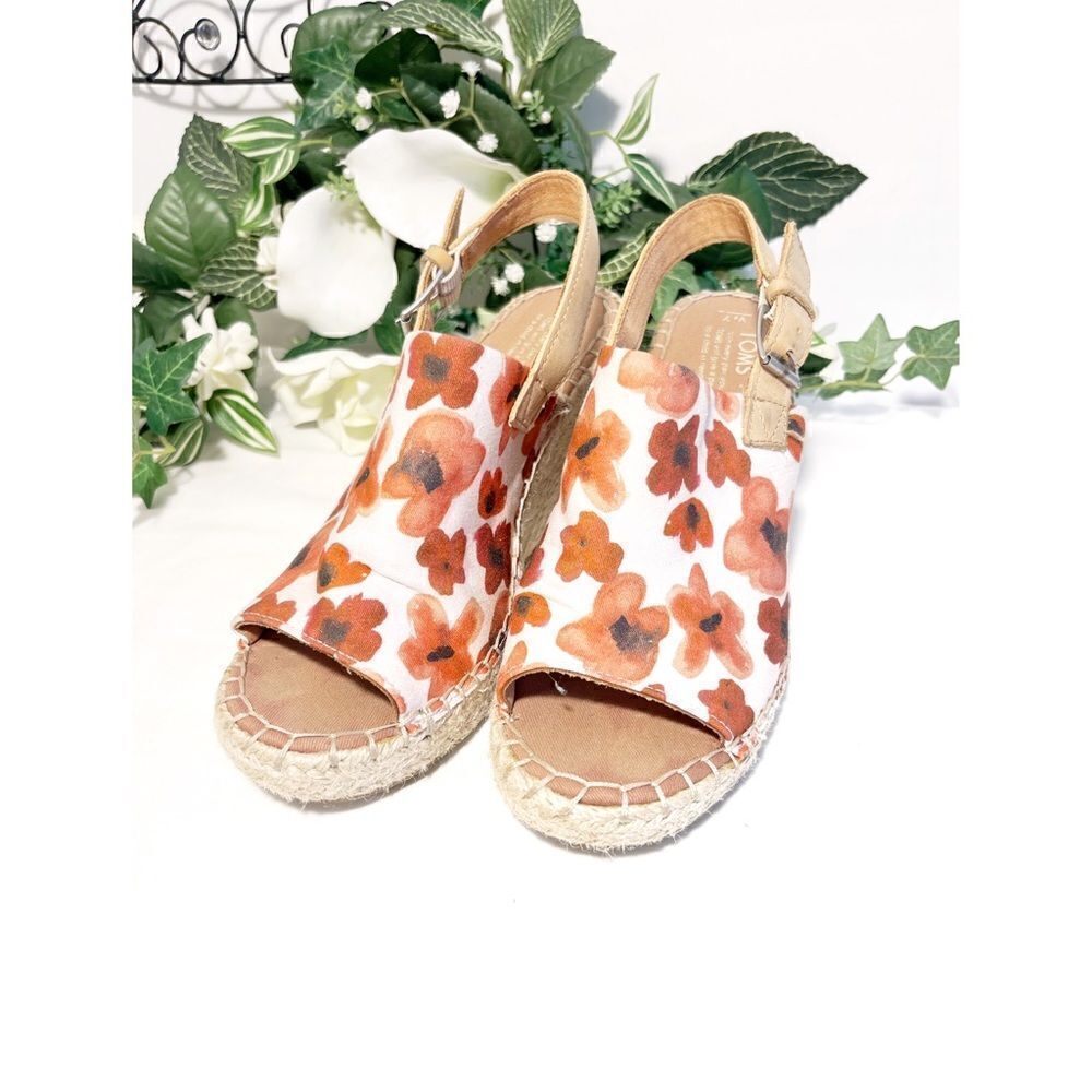 Toms Poppy Monica Wedge  (Size 7) - Picture 3 of 10